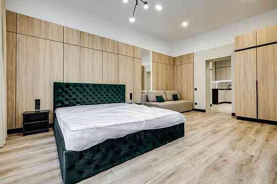 Центр міста!Продаж квартири з дизайнерським ремонтом по вул.І.Франка. Львов