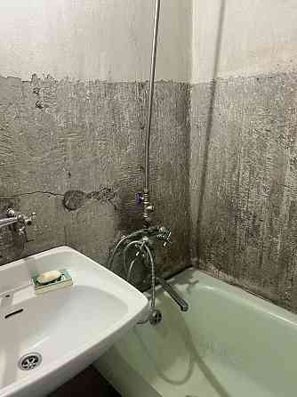 3 комнатная квартира. Комнаты раздельные. 2 лоджии. Общая 65 метров. Одесса