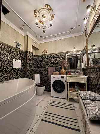 Продам 4 к. квартиру, вул. Мусліма Магомаєва (вул. 8 березня) Днепр