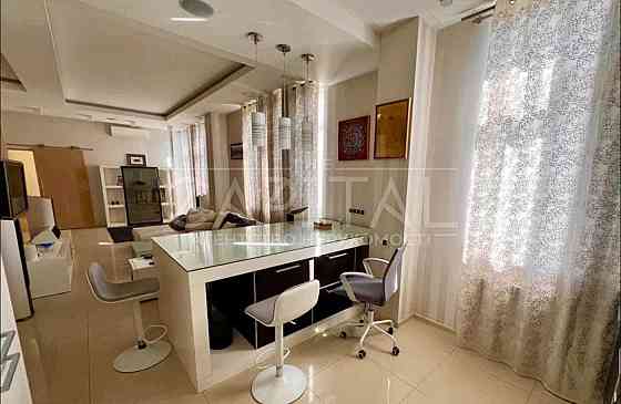 Оренда квартири,  вул. Софіївська, Центр Київ