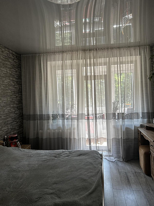 Трикімнатна сталінка в якій вікна дивляться на парк Хмельницький - зображення 1