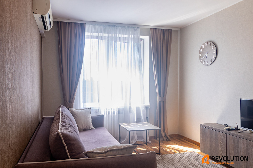 Без %  2 -к.квартира Дніпровський рн. бульвар Ігоря Шамо, 14,Русанівка Київ - зображення 1