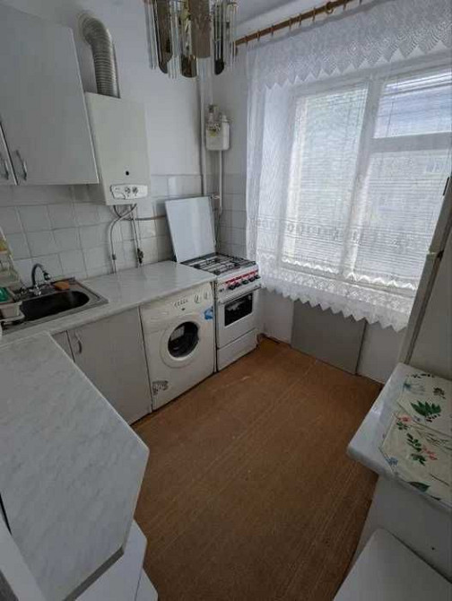 2 кімнатна біля Прикарпатського університету Івано-Франківськ - зображення 1