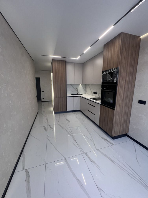 Здам 1 кімнатну ! ЖК Централний перша здача Горенка - зображення 1