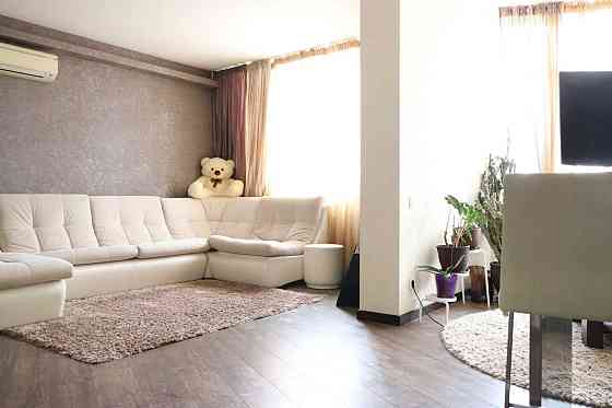 Продам 2-кімнатну квартиру, вул. Анни Ахматової, Позняки AM Київ