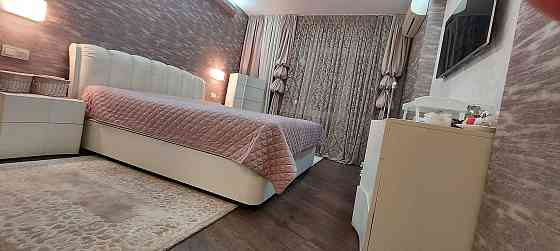 Продам 2-кімнатну квартиру, вул. Анни Ахматової, Позняки AM Київ