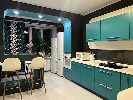 Світла 2-кімнатна з переплануванням у 3, 94,7 м², вул. Бідного, Левада Копылы