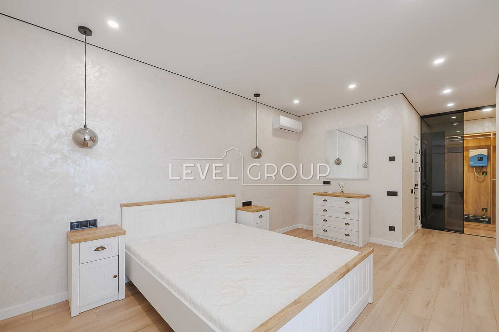 Варшавський ПЛЮС, 2-кімнатна , З РЕМОНТОМ, ВИГІДНО, перепоступка Київ - зображення 3