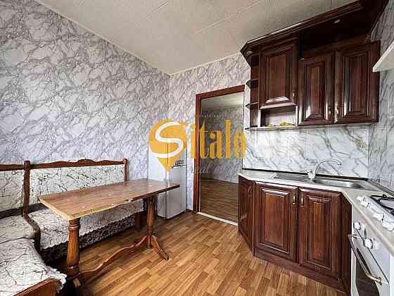 2 кімнатна в центрі  з ремонтов, вул. Європейська 6, інфраструктура Вишневое