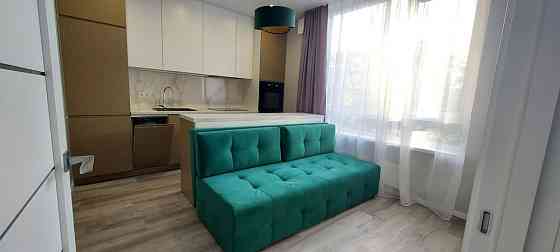 Оренда кввртири в Файна Таун . Салютна 2 Київ