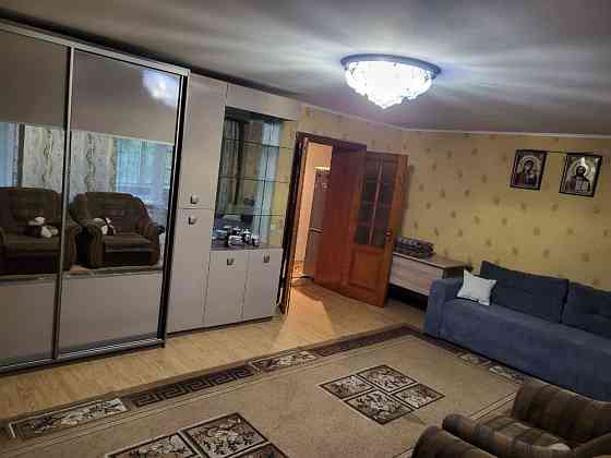 Здам трикімнатну квартиру Центр / 10 школа Хмельницкий