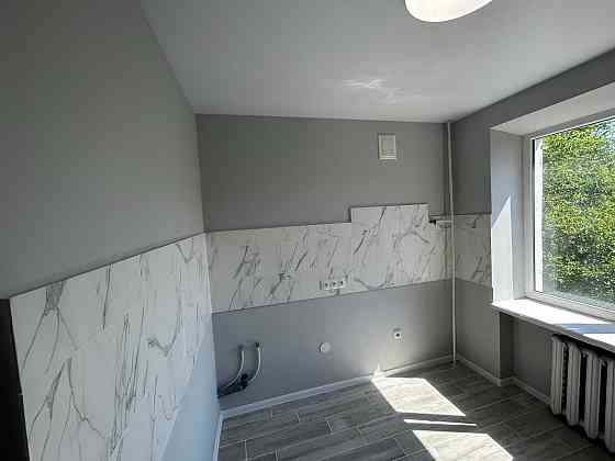 Терміновий продаж 1-к кв. від власника з ремонтом Кам`янець-Подільський