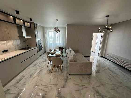 Продам 2 ком Центр Голливуд ЖК Лесной Сертификат Чернигов