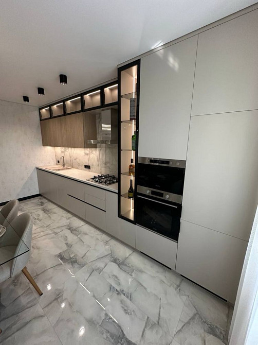 Продам 2 ком Центр Голливуд ЖК Лесной Сертификат Чернигов - изображение 7