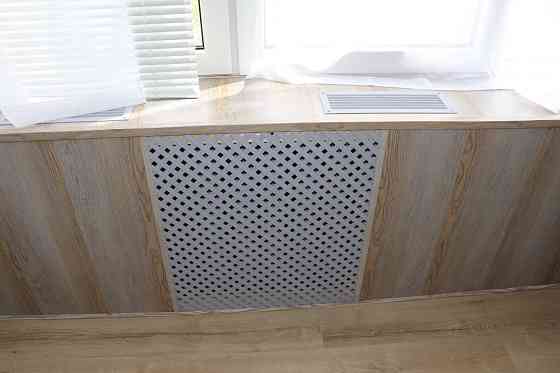 Однокімнатна  з ремонтом 31,8/18,6/7,3 біля метро. Власник Київ