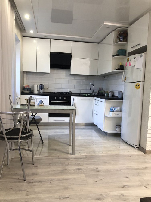 Продам 3-х комнатную с евроремонтом в Приморском районе Одесса - изображение 4