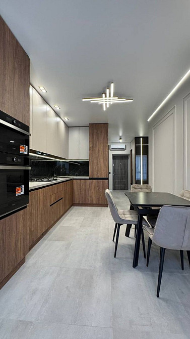 Дизайнерська квартира в центрі міста Ивано-Франковск - изображение 4