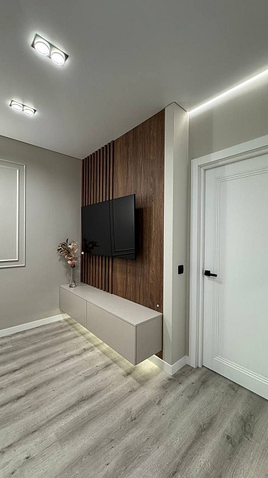 Дизайнерська квартира в центрі міста Ивано-Франковск - изображение 8