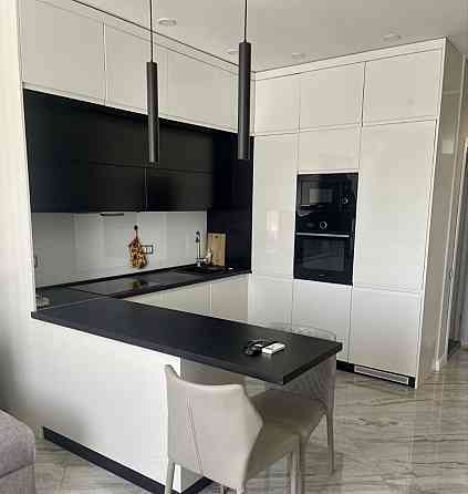 Здається однокімнатна поруч центр. Мукачево