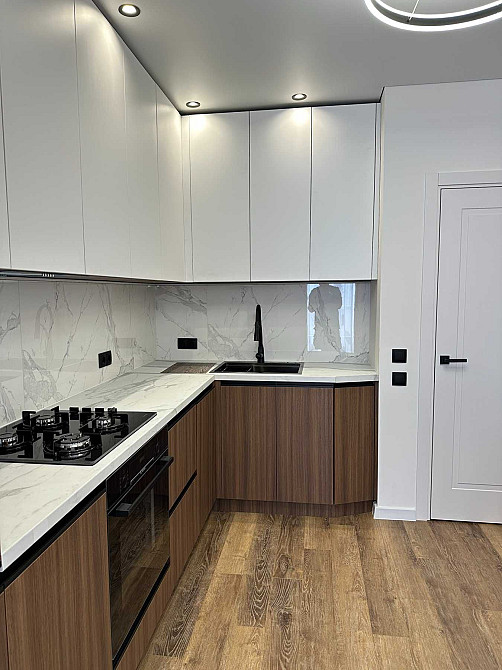 Оренда 2 кім.квартири з якісним ремонтом та гаражем! Перша здача! Ивано-Франковск - изображение 4