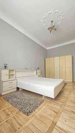 Здається  2-х  кім.  квартира (Центр) Черновцы