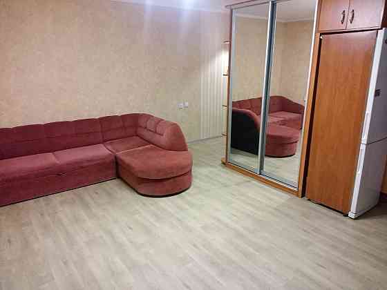 Продаётся 2х ком кв, центр, 100м от площади. 2эт. Рем. Мебель. Слов`янськ