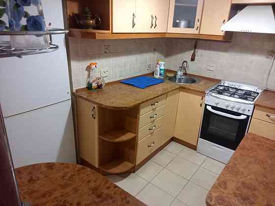 Продаётся 2х ком кв, центр, 100м от площади. 2эт. Рем. Мебель. Слов`янськ