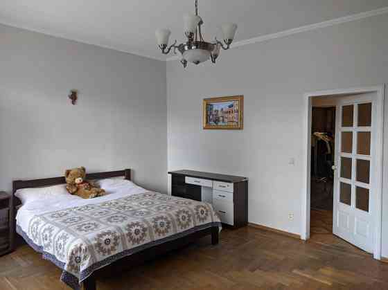 Продаж 2-кімнатної квартири у центрі Львова, вул. Жовківська Львов