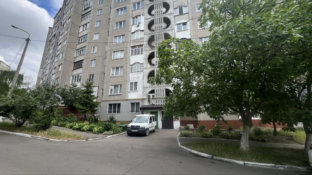 Продаж 3-кімнатної квартири з АВТ ОПАЛЕННЯМ на Північному Рівне - зображення 1