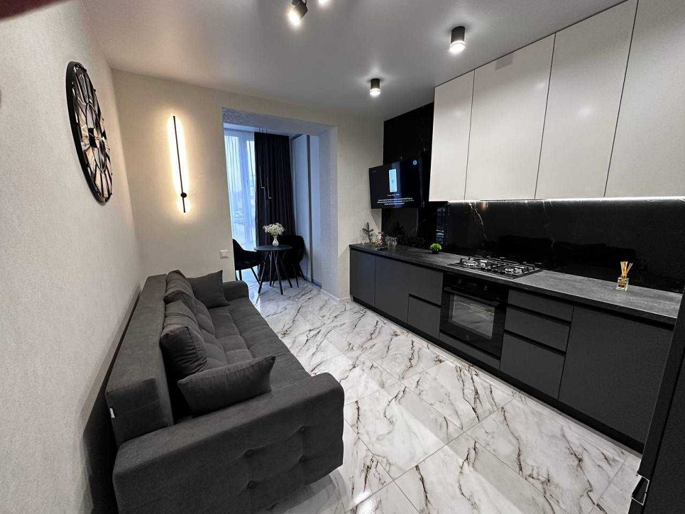 Срочно! Продам отличную квартра Днепровская Брама 2 45м2 Слобожанское - изображение 1