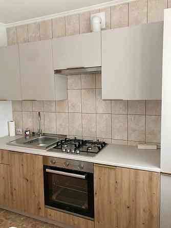 Оренда 3-х кімнатна квартира в районі Гімназія N18 Липины