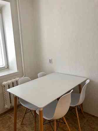 Оренда 3-х кімнатна квартира в районі Гімназія N18 Липины