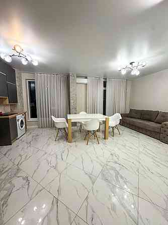 Пентхаус біля ТЦ МАЙДАН — вул Каспрука, кухня-вітальня + 2 спальні Черновцы