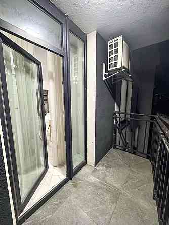 Пентхаус біля ТЦ МАЙДАН — вул Каспрука, кухня-вітальня + 2 спальні Черновцы