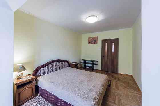 Оренда 2-х кімнатної квартири Позняки вул.Княжий Затон 2-б Киев