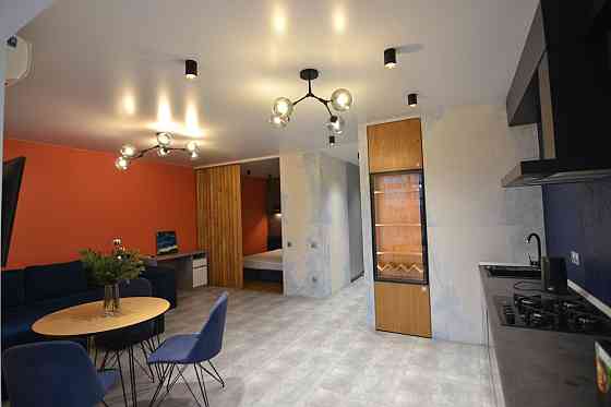 Оренда 1-кімнатної квартири в центрі міста з дизайнерським ремонтом Ивано-Франковск