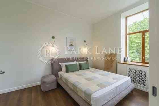 Продам 2-к Історичний центр Франка Ярославів Вал центр Київ