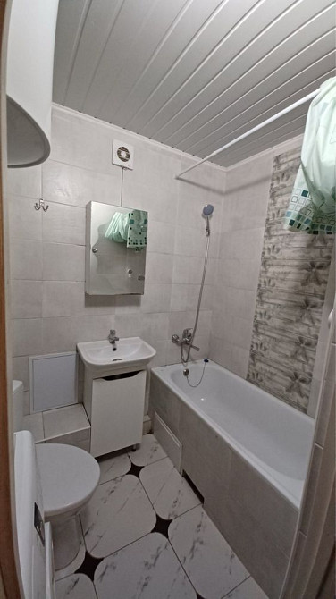 1но кімнатна квартира. Район готелю Закарпаття. Ужгород - изображение 8