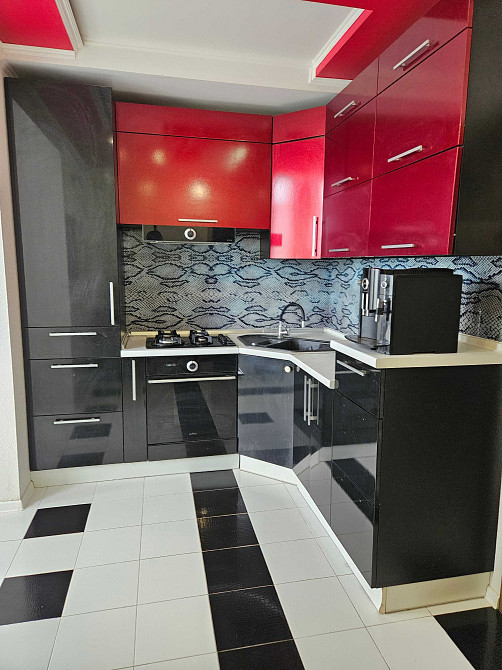 ТЕРМІНОВО! ПРОСТОРА 2-х кімнатна з ремонтом-ЗАХОДЬ і ЖИВИ! Білогородка Білогородка (Київська обл.) - зображення 1