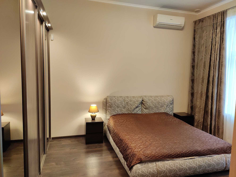 Затишна 2-х кімнатна квартира в серці міста біля Пейзажної Алеї Киев - изображение 3