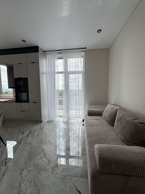 Продається нова Панорамна квартира в центрі міста. Новобудова Ужгород - зображення 1