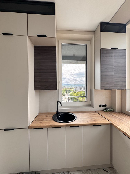 Продається нова Панорамна квартира в центрі міста. Новобудова Ужгород - зображення 4