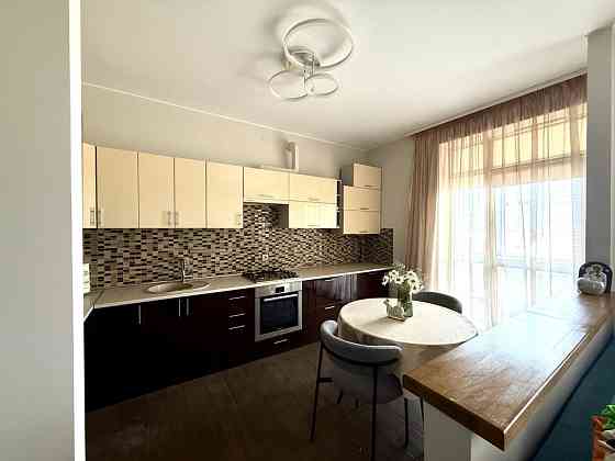 Дворівнева кв. ЖК» Вишневий сад»вул. Осипенко( Вишнева)28 Ужгород