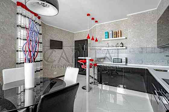 Простора 2-кімнатна квартира площею 88 м² на вул. Єлизавети Чавдар, 1 Київ