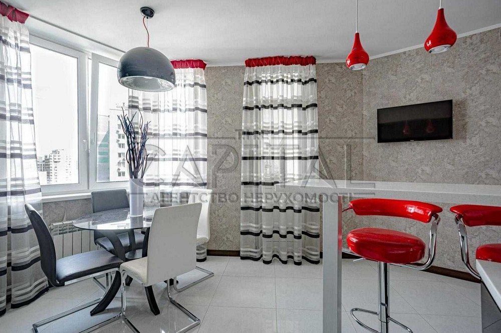 Простора 2-кімнатна квартира площею 88 м² на вул. Єлизавети Чавдар, 1 Київ - зображення 4