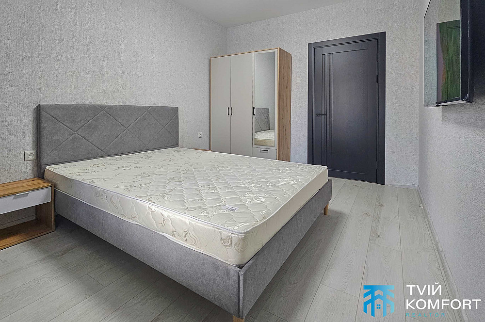 Перша здача! Видова  2к м Харківська Вишняківська Київ - зображення 1