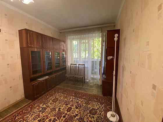 Двокімнатна, вулиця Басейна 10 Київ