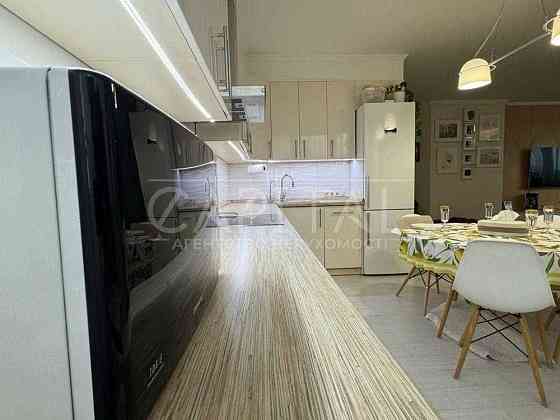 ВЕЛИКА 3-к ІДЕАЛЬНО для Сім'ї або для Пари на вул. Пчілки Олени, 6А Київ