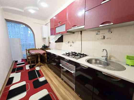 Оренда 1к НОВОБУДОВИ, РІВНЕНСЬКА-ГЕРОЇВ МАЙДАНУ, газовий котел, балкон Черновцы