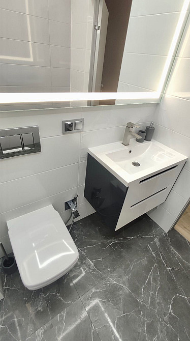 Продаю ЖК «Дмитриевский» Три комнаты. Кухня-столовая Евроремонт Одеса - зображення 8